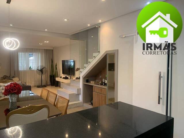 Sobrado para Venda em Santos - 4