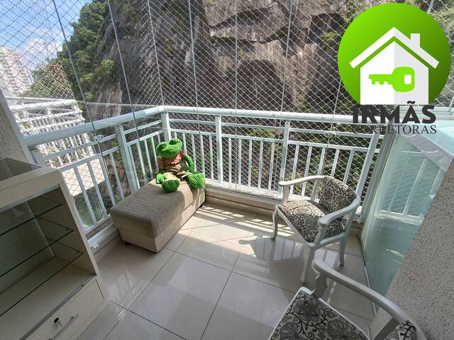 #63 - Apartamento para Locação em Santos - SP