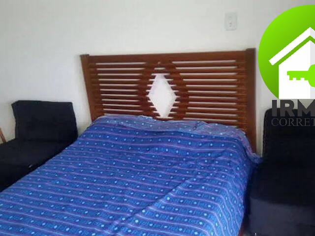 #72 - Apartamento para Venda em São Vicente - SP