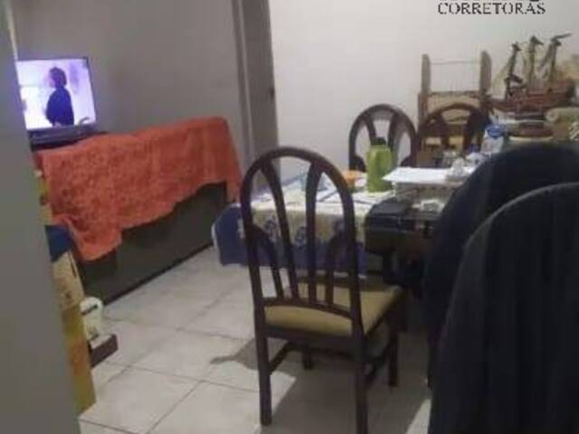 #73 - Apartamento para Venda em Santos - SP
