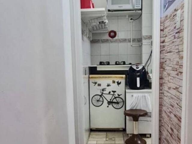 #94 - Apartamento para Venda em Santos - SP