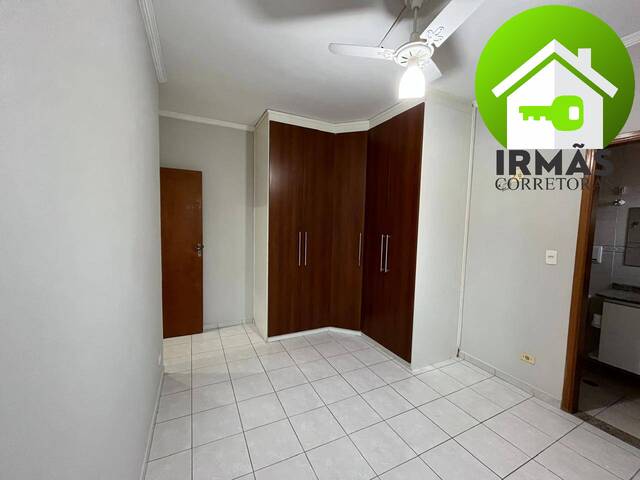 Apartamento para Venda em Santos - 4
