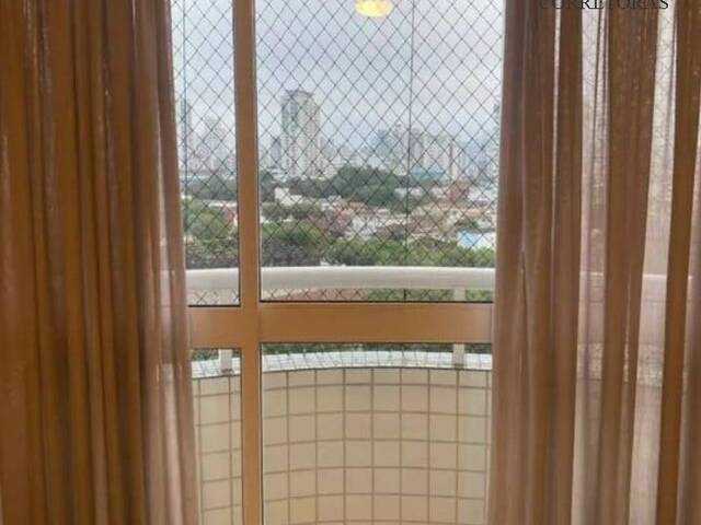 #107 - Apartamento para Venda em Santos - SP