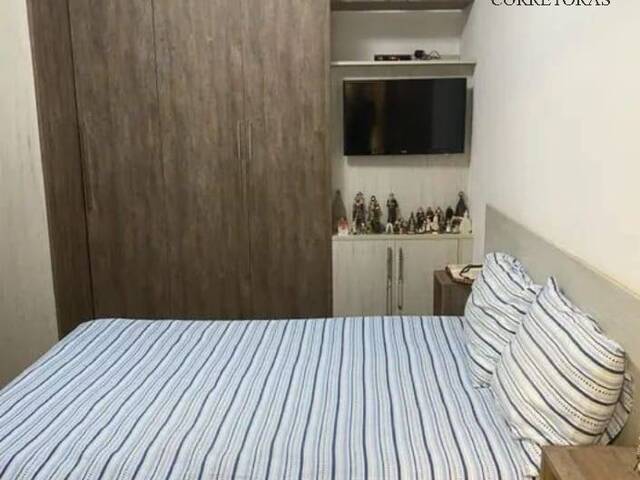 #107 - Apartamento para Venda em Santos - SP
