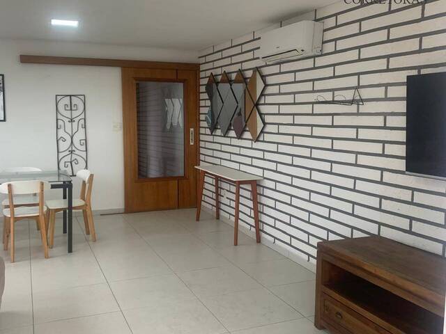 Apartamento para Venda em Santos - 4