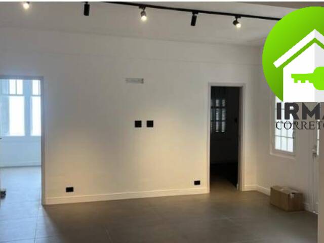 #185 - Apartamento para Venda em Santos - SP