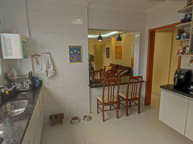 #232 - Apartamento para Venda em Santos - SP