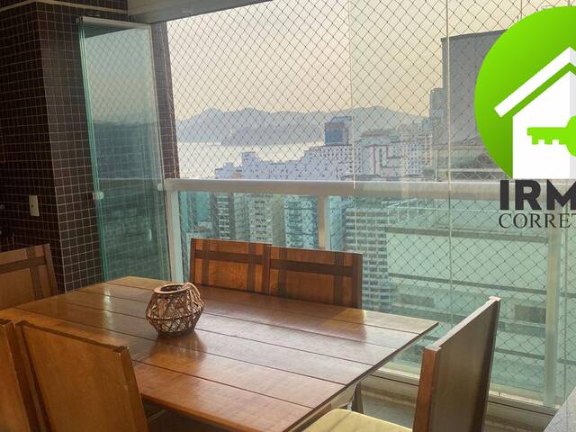 #237 - Apartamento para Venda em Santos - SP