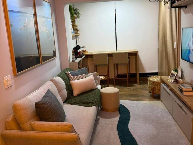 #242 - Apartamento para Venda em Santos - SP