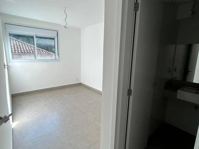 #249 - Apartamento para Venda em Santos - SP