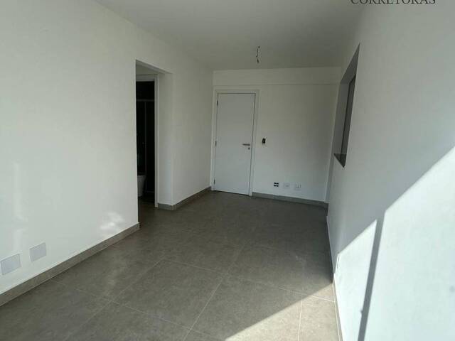 #249 - Apartamento para Venda em Santos - SP