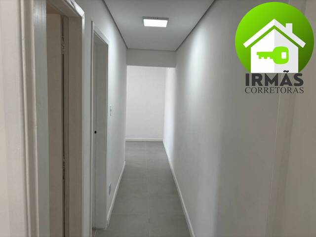 Apartamento para Venda em Santos - 4