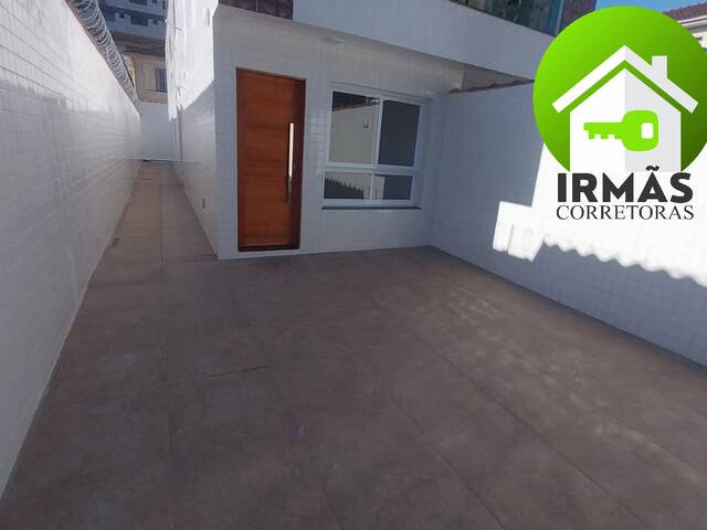 #257 - Apartamento para Locação em Santos - SP