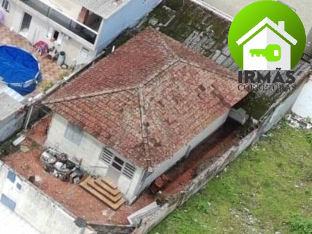 #272 - Casa para Venda em Santos - SP