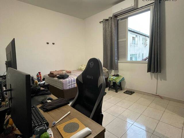 #300 - Apartamento para Venda em Santos - SP