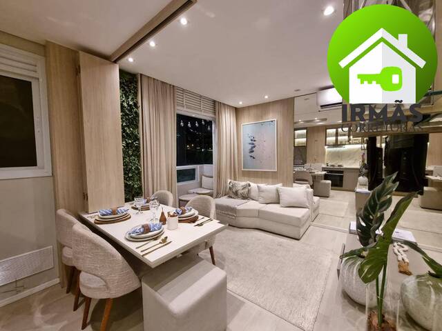 #301 - Apartamento para Venda em Santos - SP