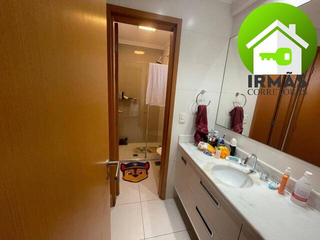 #366 - Apartamento para Venda em Santos - SP