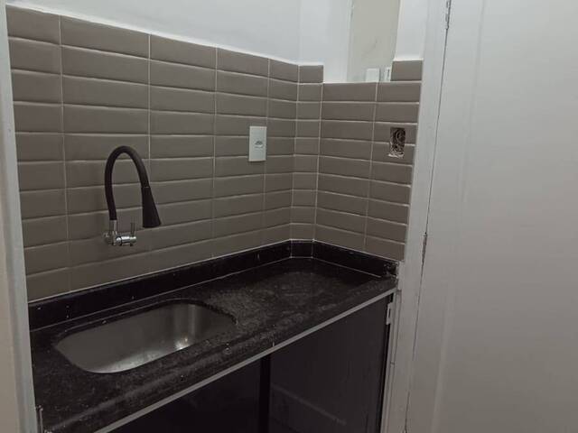 #402 - Kitnet para Locação em Santos - SP