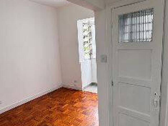 #435 - Apartamento para Venda em São Vicente - SP